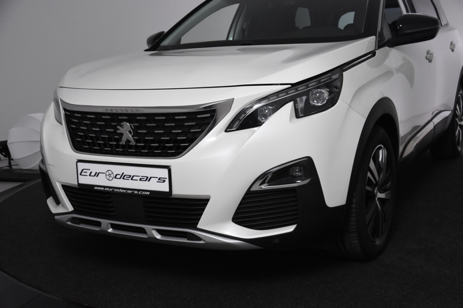 Peugeot 5008 1.2 PureTech Allure *7-persoons*Panoramadak*