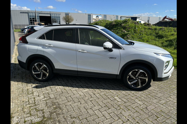 Mitsubishi Eclipse Cross 2.4 PHEV Intense+