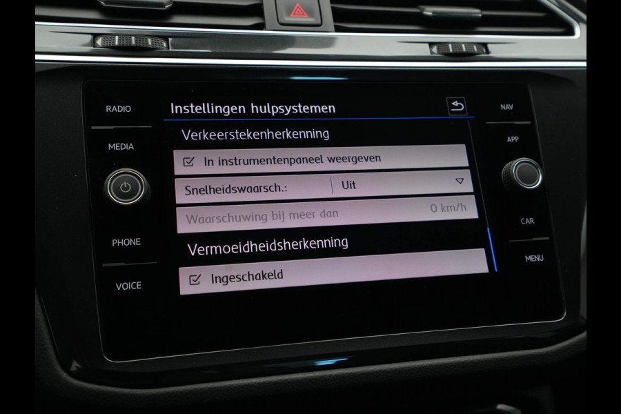 Volkswagen Tiguan 1.5 TSI 130pk Comfortline Navigatie Trekhaak Camera Acc