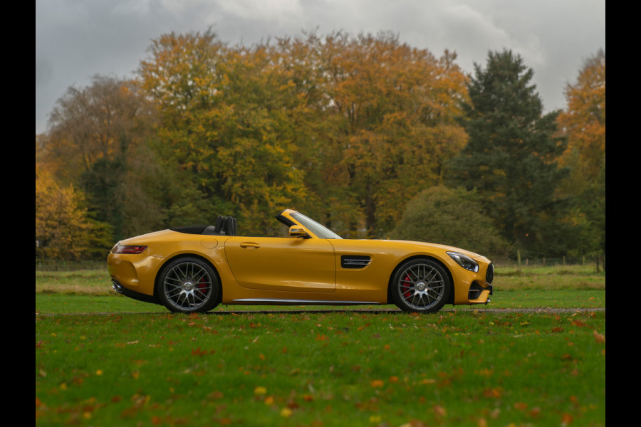 Mercedes-Benz AMG GT Roadster C | Performance seats | Carbon interieur | Stoelkoeling | Camera | Solarbeam Yellow