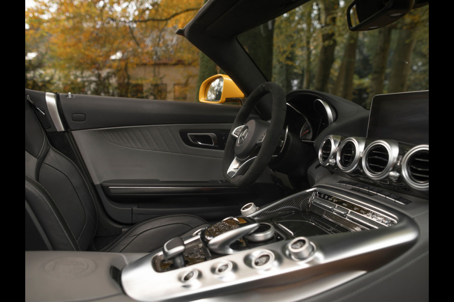 Mercedes-Benz AMG GT Roadster C | Performance seats | Carbon interieur | Stoelkoeling | Camera | Solarbeam Yellow