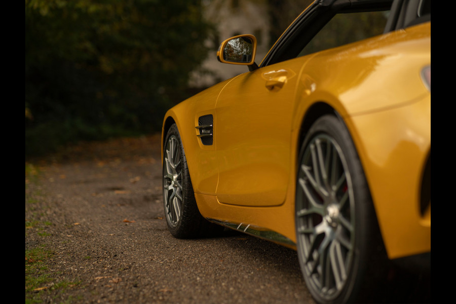 Mercedes-Benz AMG GT Roadster C | Performance seats | Carbon interieur | Stoelkoeling | Camera | Solarbeam Yellow