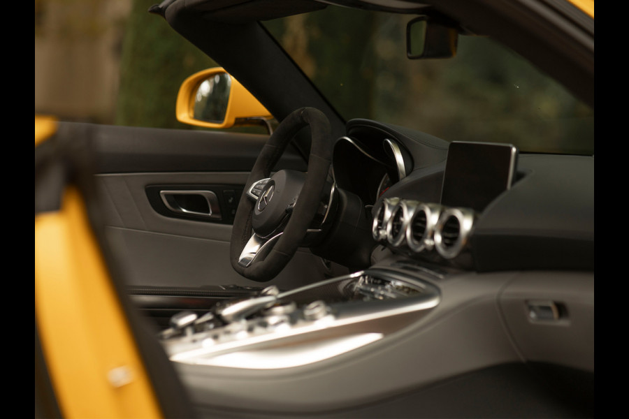 Mercedes-Benz AMG GT Roadster C | Performance seats | Carbon interieur | Stoelkoeling | Camera | Solarbeam Yellow