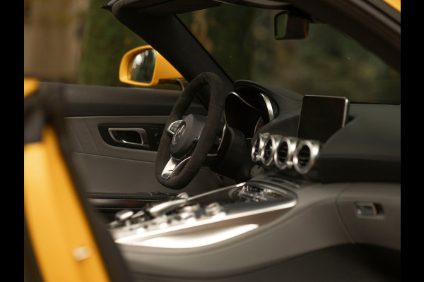 Mercedes-Benz AMG GT Roadster C | Performance seats | Carbon interieur | Stoelkoeling | Camera | Solarbeam Yellow