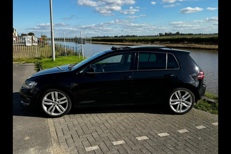 Volkswagen Golf 1.4 TSI ACT *NL* Highline / Panoramadak / Keyless