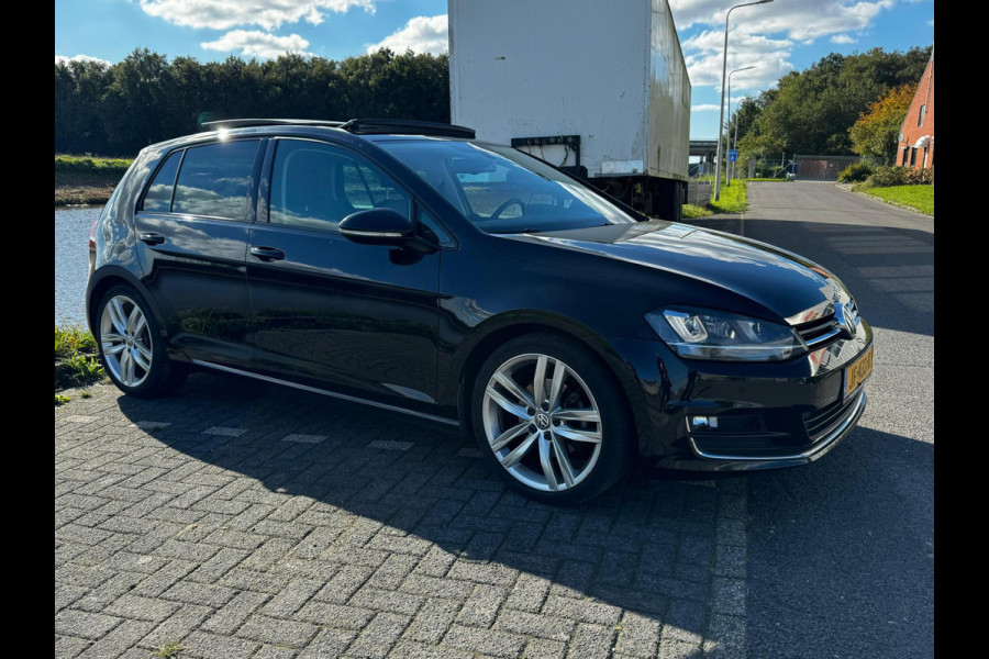 Volkswagen Golf 1.4 TSI ACT *NL* Highline / Panoramadak / Keyless