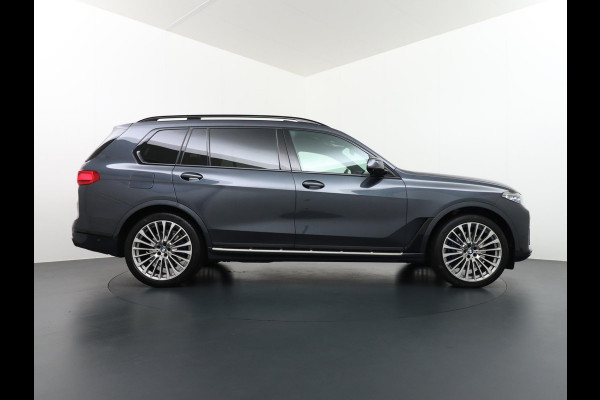 BMW X7 XDrive40i High Executive 7pl VAN: 84.900,- VOOR 73.877,- EINDEJAARSVOORDEEL: 11.023,- | BMW INDIVIDUAL BEKLEDING |