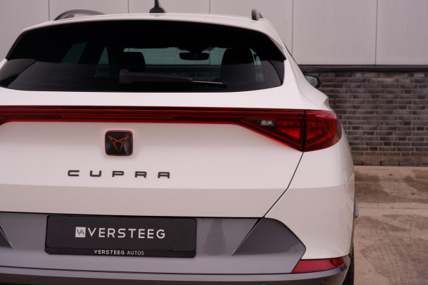 CUPRA Formentor 1.4 e-Hybrid Business PHEV Sfeerverlichting | Virtual | LED | Carplay | Camera | Blind Spot |