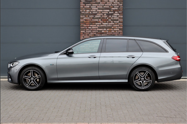 Mercedes-Benz E-Klasse Estate 300 de 4MATIC Premium+ AMG Line Aut9 | Panoramadak | Distronic+ | Memory | Burmester | Trekhaak | Surround Camera | Keyless Go | Stoelverwarming | Sfeerverlichting | Rijassistentiepakket+ |