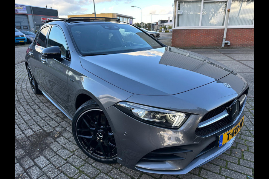 Mercedes-Benz A-Klasse 250 e EQ HYBRID AMG Limited SPORT PANO LEER AUT LUXE