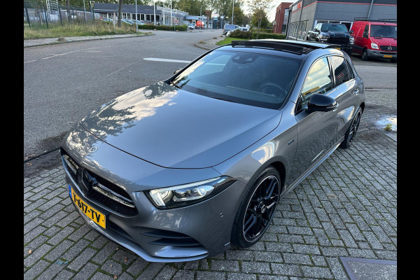 Mercedes-Benz A-Klasse 250 e EQ HYBRID AMG Limited SPORT PANO LEER AUT LUXE