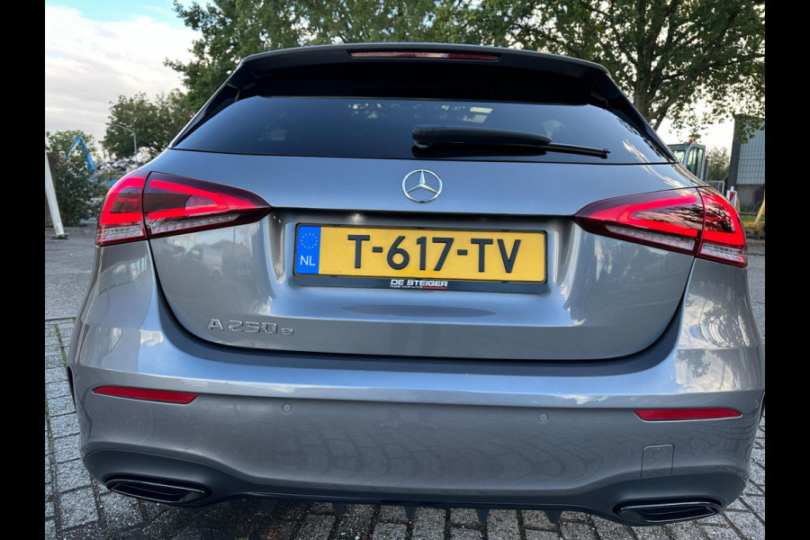 Mercedes-Benz A-Klasse 250 e EQ HYBRID AMG Limited SPORT PANO LEER AUT LUXE