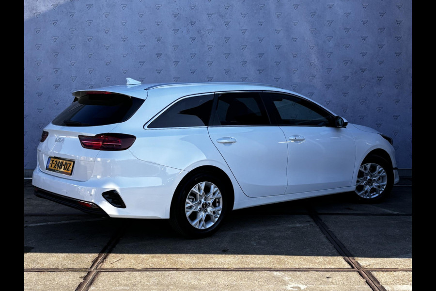 Kia Ceed Sportswagon 1.5 T-GDi DynamicPlusLine | Camera | Navi | H-Leder | Stuur-/Stoelverwarming | Key-Less | Clima | Apple CarPlay/Android Auro | PDC | Cruise | LED |