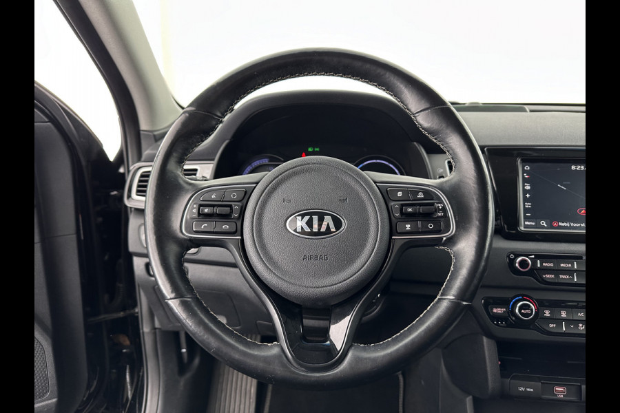 Kia e-Niro ExecutiveLine 64 kWh (INCL-BTW) Aut. *FULL-LEATHER  | JBL-AUDIO | FULL-LED | NAVI-FULLMAP | DAB | ADAPT.CRUISE | CAMERA | MEMORY-PACK | LANE-ASSIST | KEYLESS | DIGI-COCKPIT | SHIFT-PADDLES | COMFORT-SEATS | 17"AL