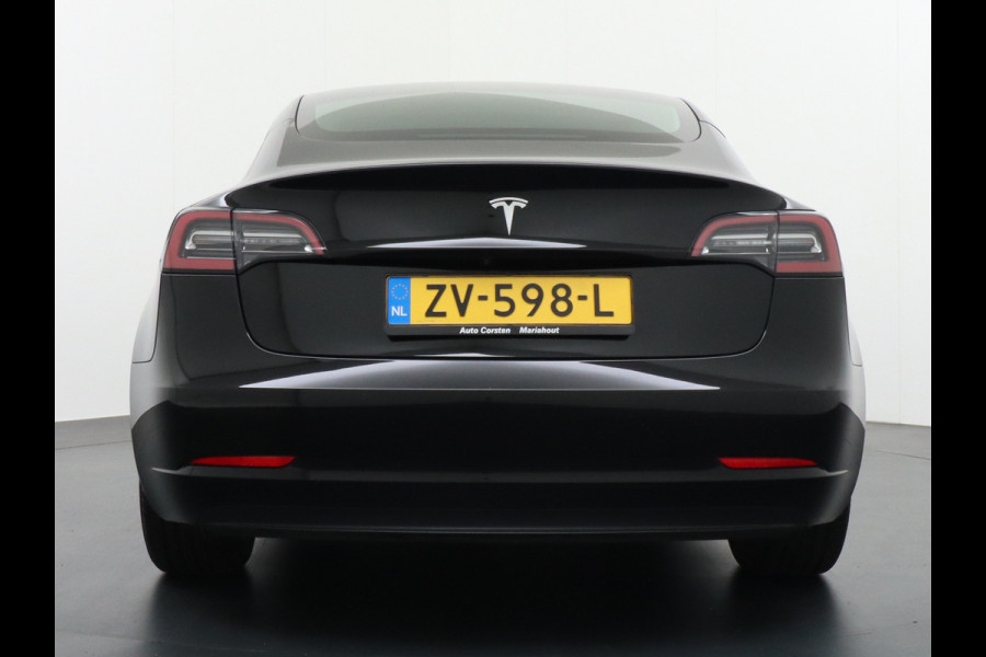 Tesla Model 3 SR+60kWh 325PK AutoPilot FSD.vb Leer PanoDak Adaptive cruise 18" Camera's Elektr.-Stuur+Stoelen+Spiegels+Geheugen+Easy-Entry+Ver Ecc Navigatiesysteem full map LED-a+v Comfortstoel(en) ACC Dual-ECC DAB Voorverwarmen interieur via App Keyless via Telefoonsleutel One-Pedal-Drive Origin. NLse auto !