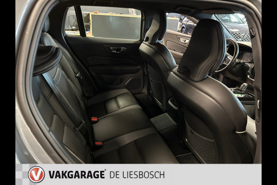 Volvo V60 2.0 T8 Twin Engine AWD R-Design 300pk / Leder / camera / trekhaak / Harman-Kardon