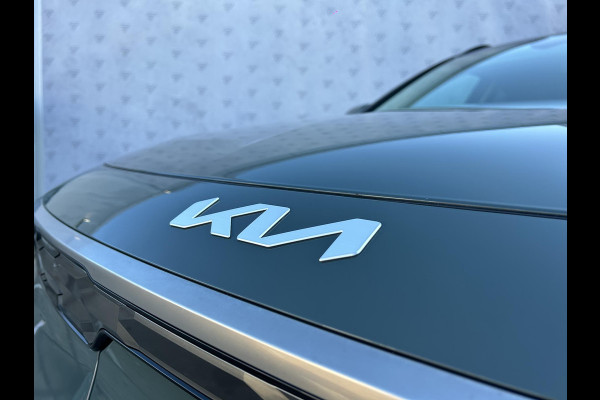 Kia Niro EV ExecutiveLine 64.8 kWh | Automaat | Schuif-/Kanteldak | Leder | Harman/Kardon | Camera | Navi | Stoelverwarming/-ventilatie | Clima | Key-Less | 17” Velgen | PDC | Cruise | LED |