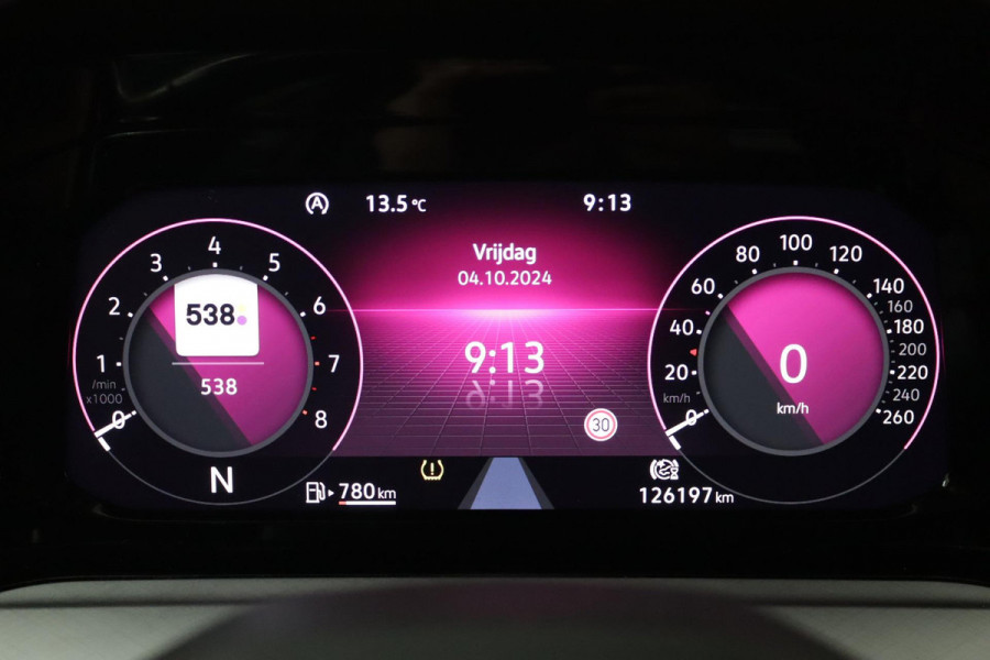 Volkswagen Golf 1.0 eTSI Life Automaat (NAVIGATIE, PDC, VIRTUAL, ADAPTIVE, SFEERVERLICHTING, NL-AUTO, GOED ONDERHOUDEN)