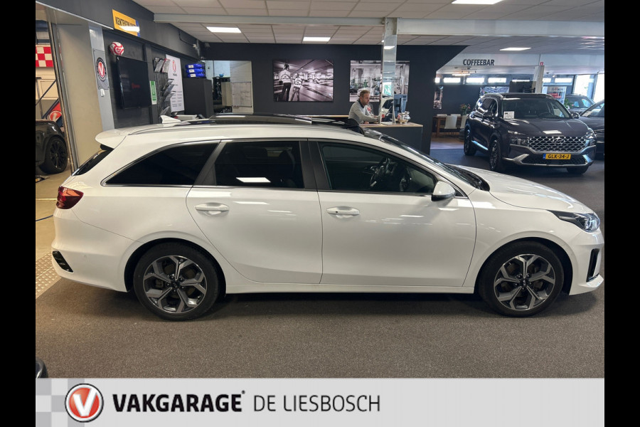 Kia Ceed Sportswagon 1.6 GDI PHEV ExecutiveLine / leder / panorama-dak / camera / stoel en stuur verwarming