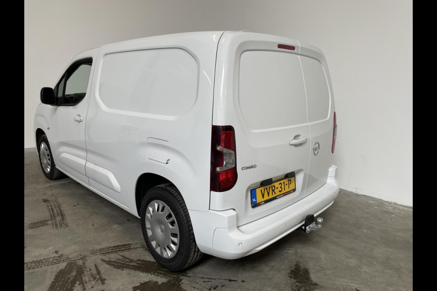 Opel Combo 130 pk L1 Edition Automaat | Navigatie | Airco | Parkeer sensoren | Trekhaak |