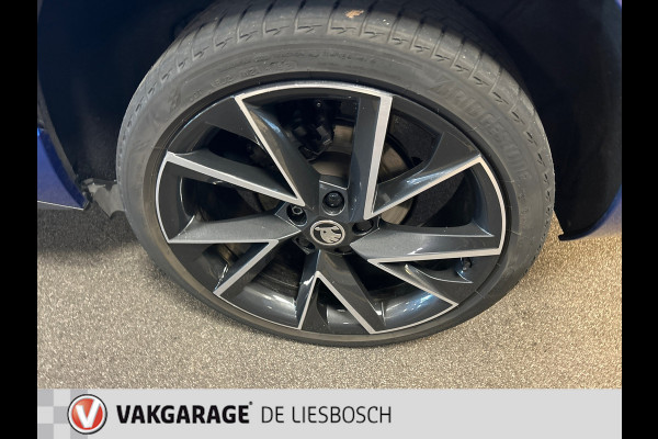 Škoda Karoq 1.5 TSI ACT Sportline Business,pano,navi,camera,trekhaak ,canton