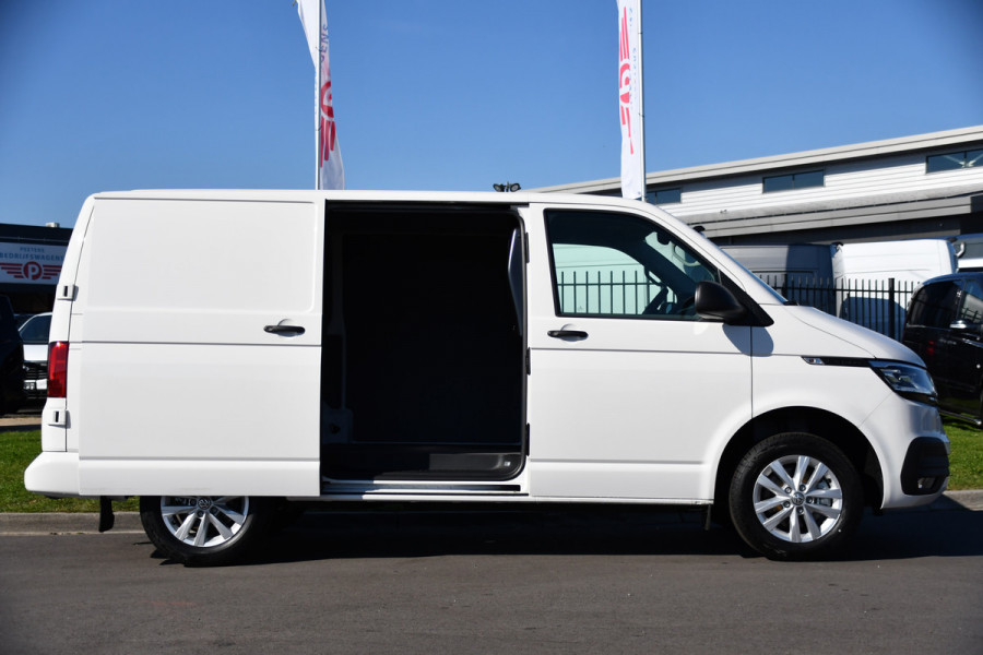 Volkswagen Transporter 2.0 TDI L1H1 Highline Adaptieve Cruise, Camera, 110PK, Standkachel, Sensoren, Carplay, Stoelverwarming, UNIEK!