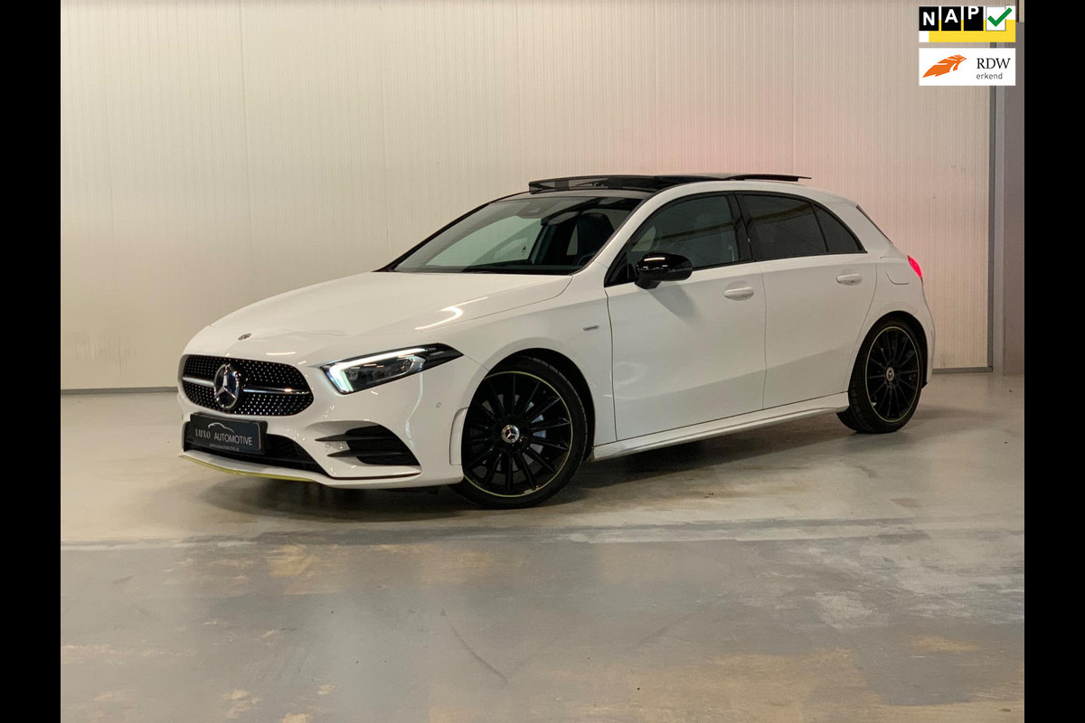 Mercedes-Benz A-Klasse 220 4MATIC Premium Plus | EDITION 1 | AMG/NIGHT | AMBIANCE | MEMORY