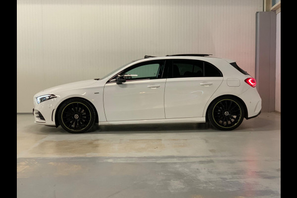 Mercedes-Benz A-Klasse 220 4MATIC Premium Plus | EDITION 1 | AMG/NIGHT | AMBIANCE | MEMORY