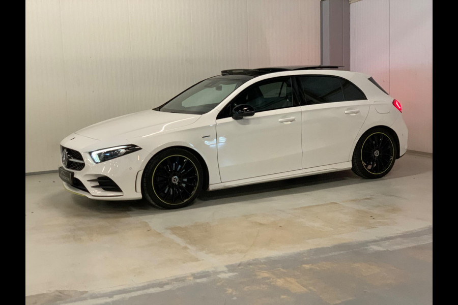 Mercedes-Benz A-Klasse 220 4MATIC Premium Plus | EDITION 1 | AMG/NIGHT | AMBIANCE | MEMORY