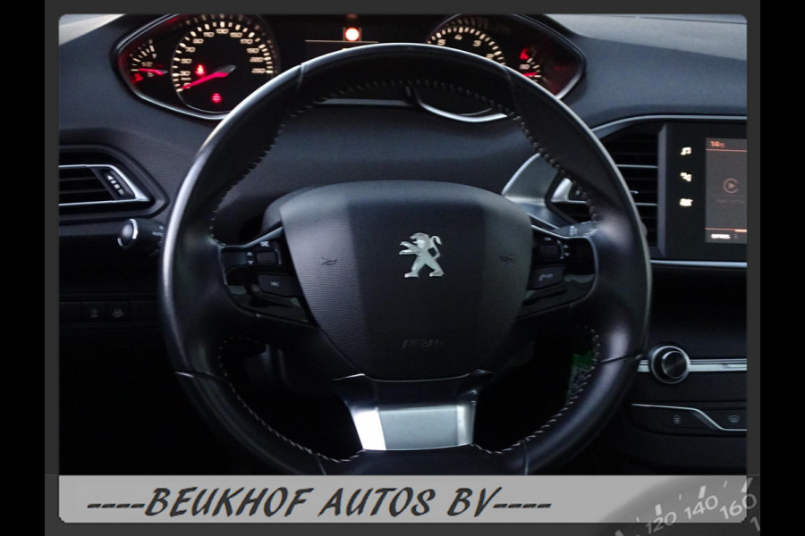 Peugeot 308 1.2 PureTech Navi Carplay Panorama Nieuwe D-Riem