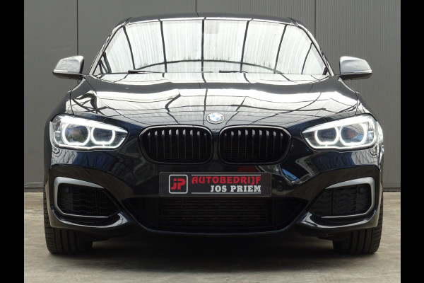 BMW 1-serie M135i xDrive * H/K * XENON * M-PAKKET !!