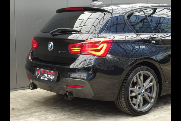 BMW 1-serie M135i xDrive * H/K * XENON * M-PAKKET !!