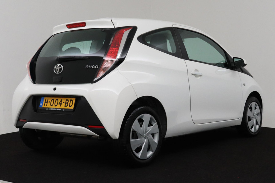 Toyota Aygo 1.0 VVT-i x-play