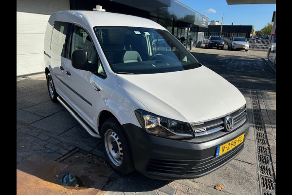 Volkswagen Caddy 1.4 TGI L1H1 EcoFuel Trendline AIRCO I AUTOMAAT I TREKHAAK I SIDEBARS I CRUISE CONTROL I 1e EIGENAAR I COMPLETE ONDERHOUDSHISTORIE CNG I RIJDEN OP GROEN GAS IS CO2 NEUTRAAL 1.64 EURO DE KG