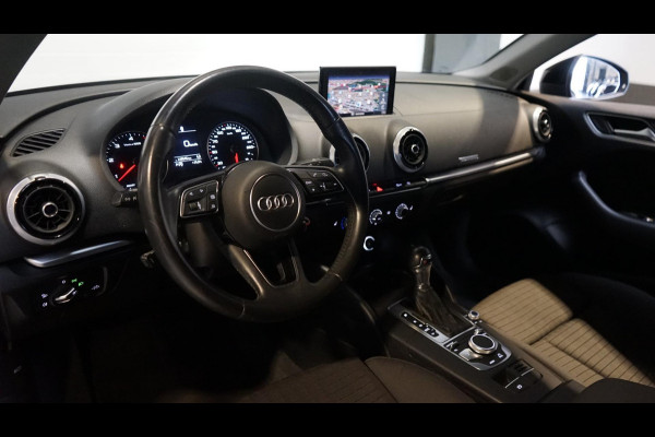 Audi A3 Limousine 35 TDI S-Line AUTOMAAT-AIRCO-BLACK OPTIK-CRUISE-DRIVE SELECT-FULL LED-NAVIGATIE-PDC-STOELVERWARMING