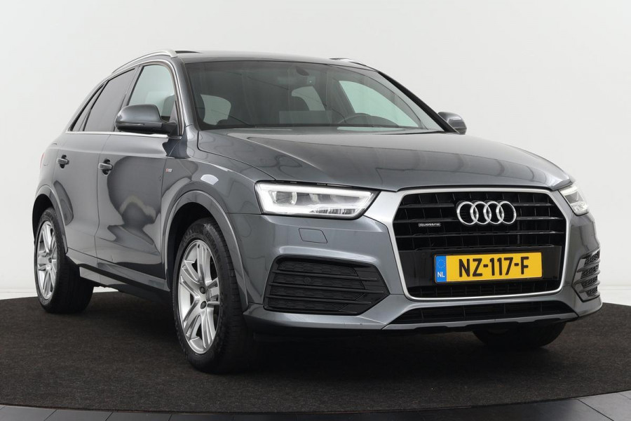 Audi Q3 2.0 TFSI quattro | Panoramadak | Stoelverwarming | Trekhaak | Camera | MirrorLink | Navigatie | Side Assist | Keyless | Xenon