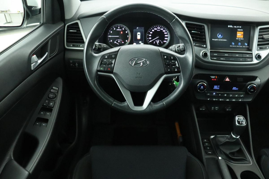 Hyundai Tucson 1.6 GDi Comfort | Stoelverwarming | Trekhaak | Camera | Navigatie | Climate control | Cruise control | Achterbank verwarmd | Bluetooth