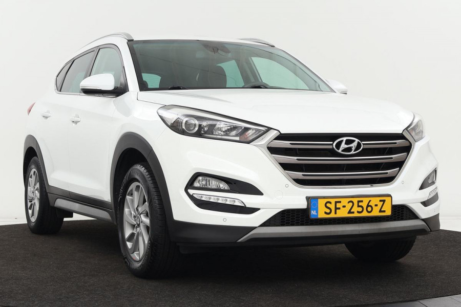 Hyundai Tucson 1.6 GDi Comfort | Stoelverwarming | Trekhaak | Camera | Navigatie | Climate control | Cruise control | Achterbank verwarmd | Bluetooth