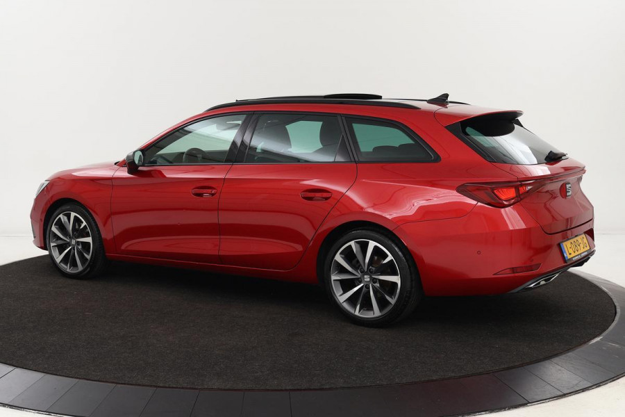 Seat Leon 1.5 eTSI FR Launch Edition | Panoramadak | Stoel & stuurverwarming | BeatsAudio | Camera | Adaptive cruise | Memory | Chassis Control | Carplay | Keyless | Full LED