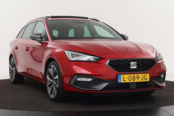 Seat Leon 1.5 eTSI FR Launch Edition | Panoramadak | Stoel & stuurverwarming | BeatsAudio | Camera | Adaptive cruise | Memory | Chassis Control | Carplay | Keyless | Full LED