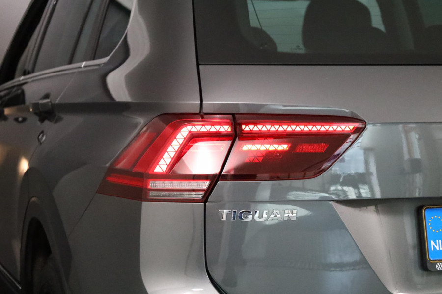 Volkswagen Tiguan 1.4 TSI Connected Series tsi/125pk 6bak| Navi| Alarm| parksensors| extra getint glas