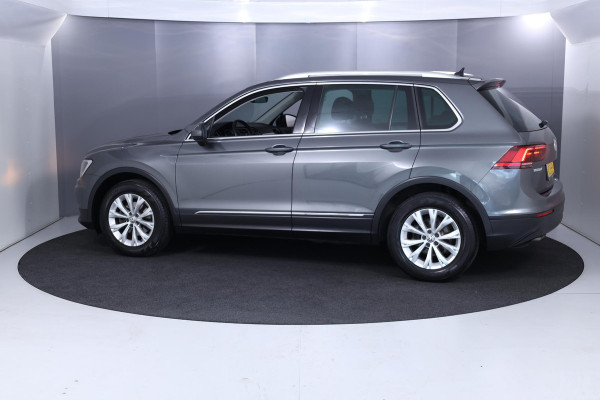 Volkswagen Tiguan 1.4 TSI Connected Series tsi/125pk 6bak| Navi| Alarm| parksensors| extra getint glas