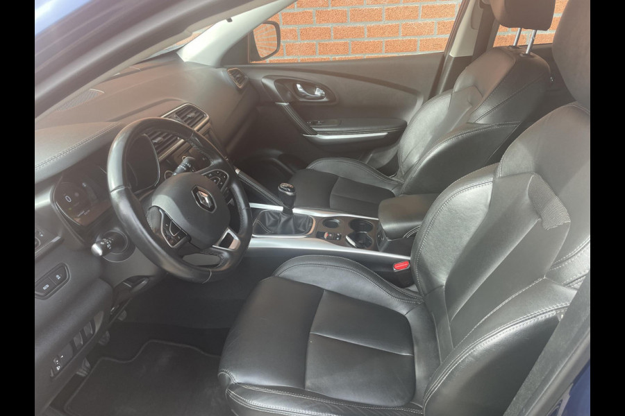 Renault Kadjar 1.2 TCe Bose Navigatie Led verlichting Leder interieur Camera 19 inch lichtmetalen velgen