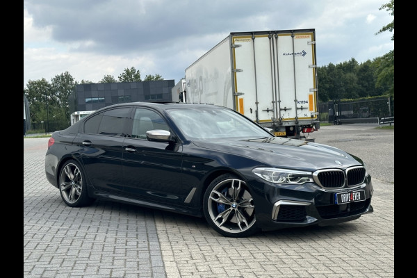 BMW 5 Serie M550i xD M PACK FULL PANO 360 CAMERA ECC PDC LED LEDER