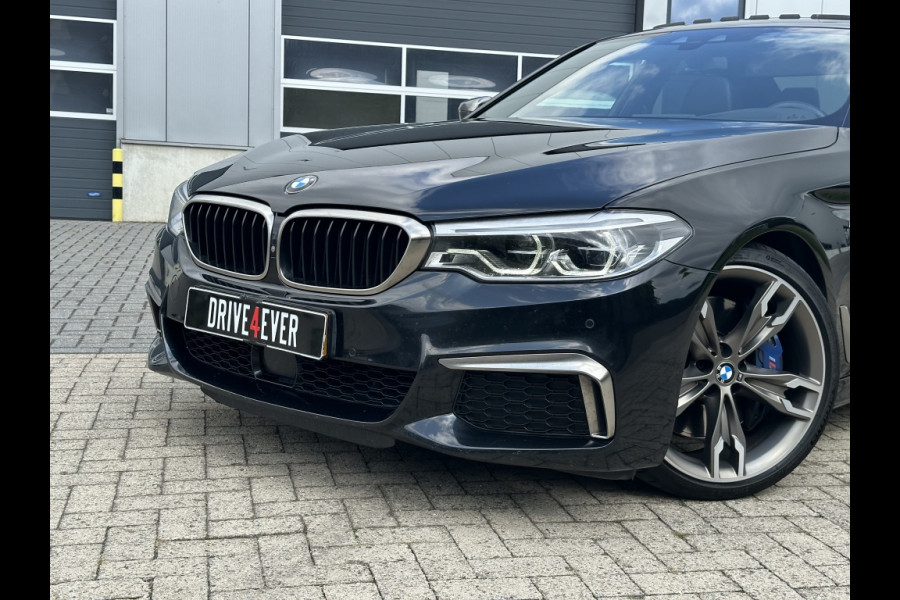 BMW 5 Serie M550i xD M PACK FULL PANO 360 CAMERA ECC PDC LED LEDER