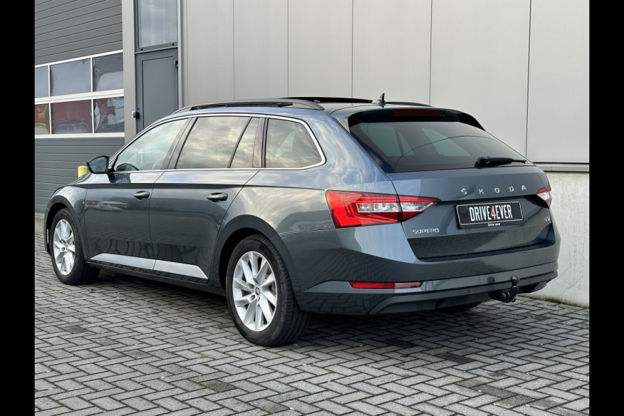 Škoda Superb Combi 1.4 TSI iV Sp. Bns PANO NAVI CR CONTROL TREKHAAK ECC PDC