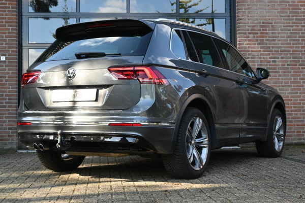 Volkswagen Tiguan 2.0 TSI 4Motion 2x R-LINE PANO Trekhaak Virtual '17