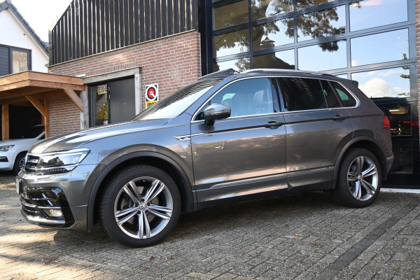 Volkswagen Tiguan 2.0 TSI 4Motion 2x R-LINE PANO Trekhaak Virtual '17