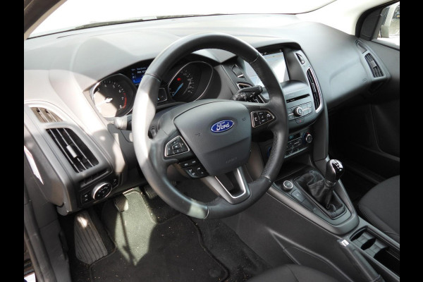 Ford Focus 1.0 EcoBoost Lease Edition NAVI/CLIMA/CRUISE/PDC/16"LMV!