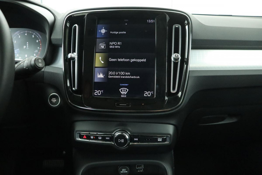 Volvo XC40 B4 Business Pro | Camera | Adaptive Cruise | Carplay | Full LED | PDC | Navigatie | DAB+ | Climate control